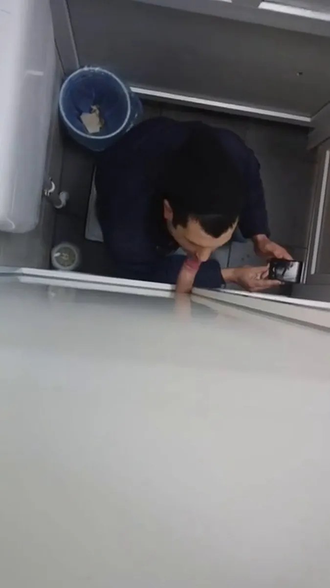 Exhibitionists   BANHEIRO RESTROOM BATHROOM PUBLIC WC PART 10 (119) video