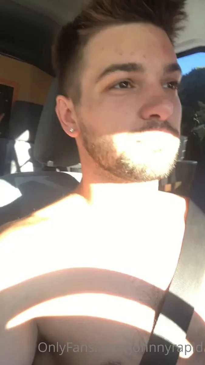 0gojaydz3wd2096wsbiu8 Source video