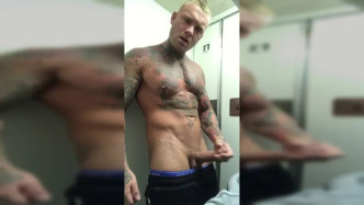 C97537bf 9ab5 4db1 B15e A43f5f636432 video