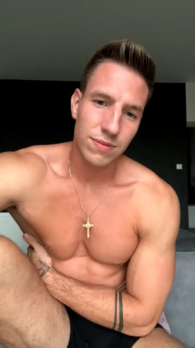 B05c5cd4 7d7d 44ac A0c3 13a3bf93dae8 video