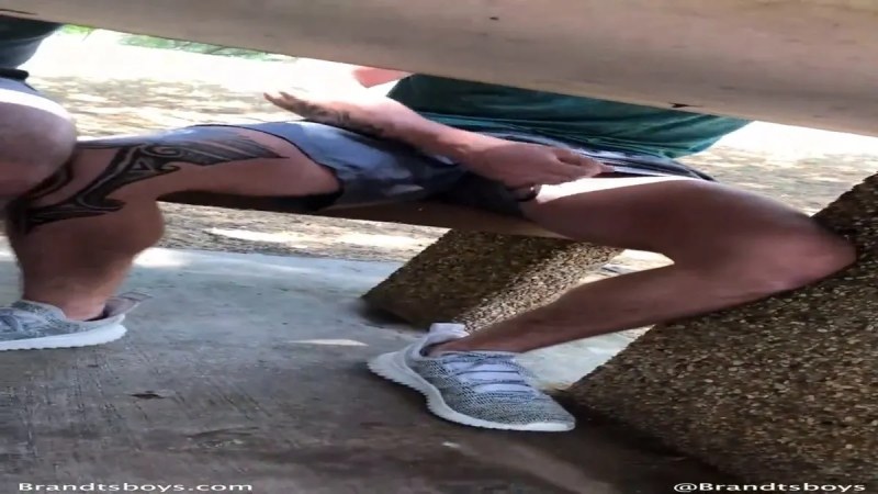 Jordan Makes Troy Jerk Off Under The Picnic Table – TroyxBrandt – JordanxBrandt – Gay For  video