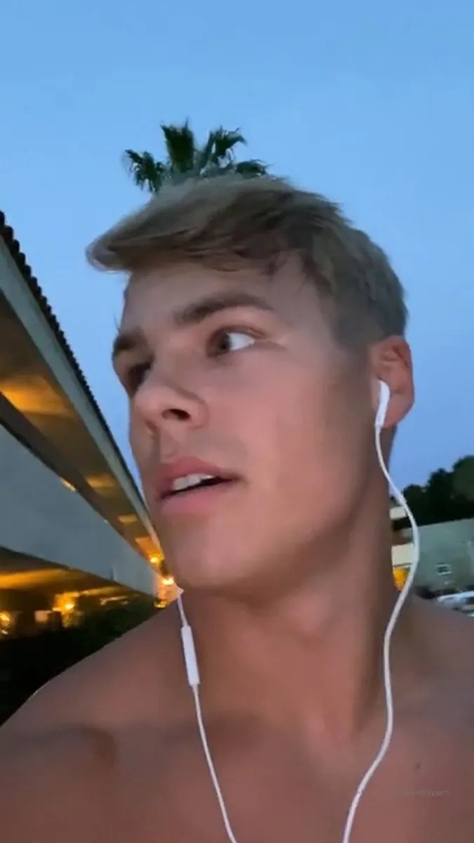 P (81) video