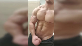 Hotmuscles6t9 1557 video