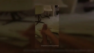 0gtjcrmi8r6ik1q6cdn9q Source video