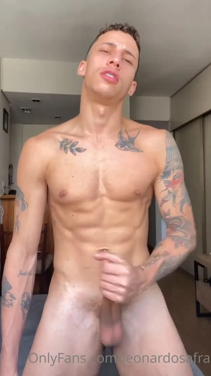 0h8zhql27lf64j61tzn92 Source video
