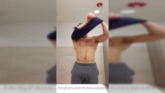 Hotmuscles6t9 0870 video