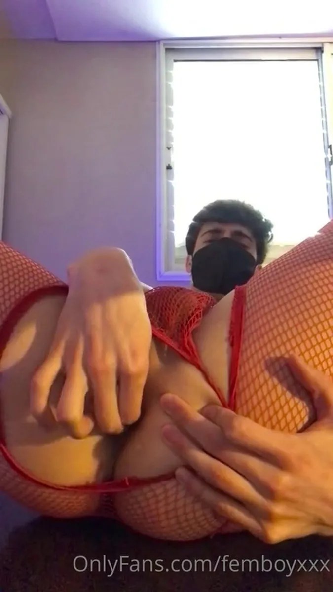 9eb9b7b5 Bd2d 40a4 B55b 2881b15edda0 video