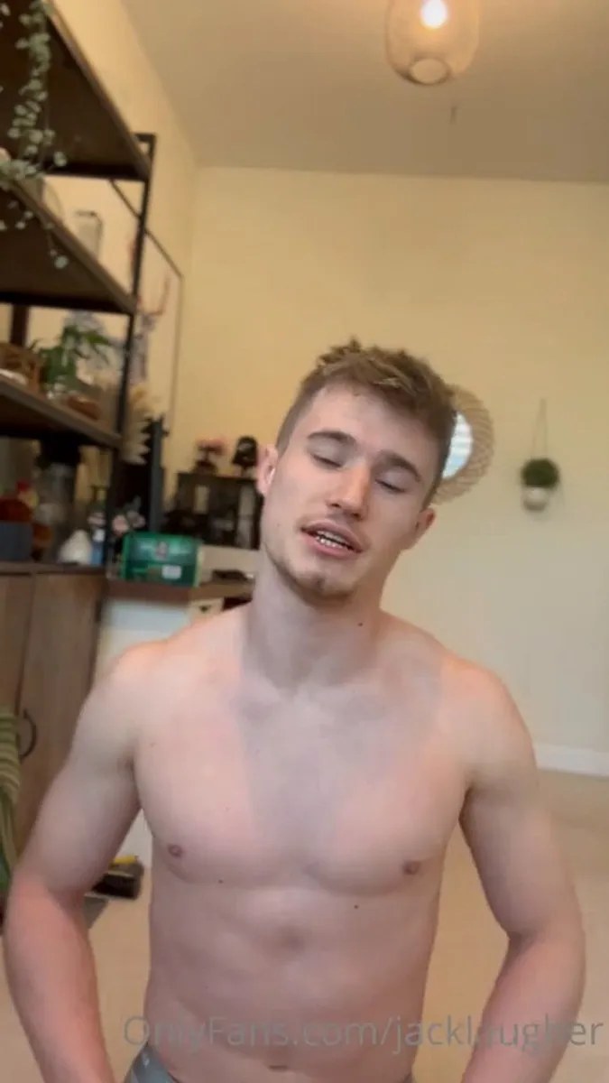 0he64bsx2uhblvza5b19j Source video