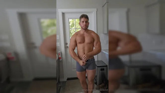 Hotmuscles6t9 0032 video