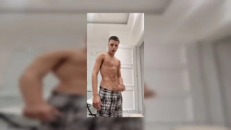 0gqphrcckkukbi0eb4ze8 Source video