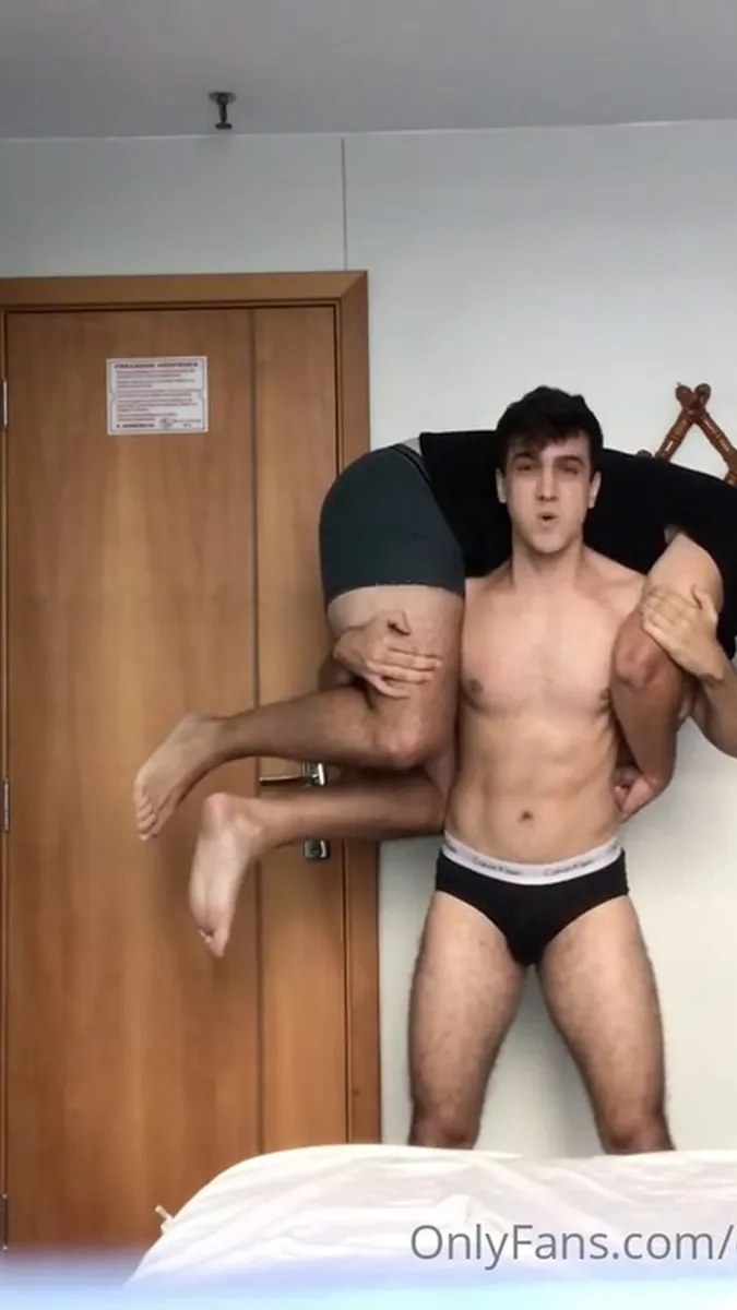 Efa6bd84 E65b 4fb2 B61d A55b22a7eea6 video