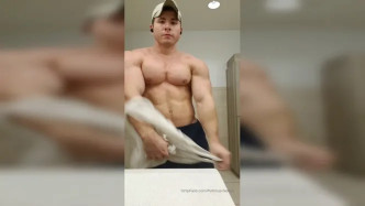 Hotmuscles6t9 0995 video