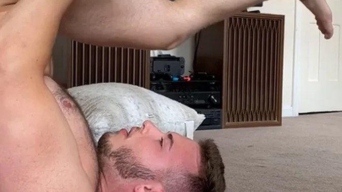 Josh Cums On His Own Face   1 Min video