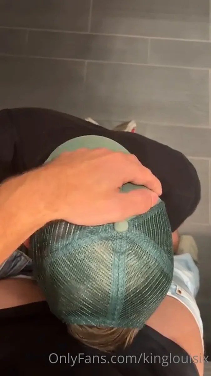 Tom Sucks Louis's Dick 28 video