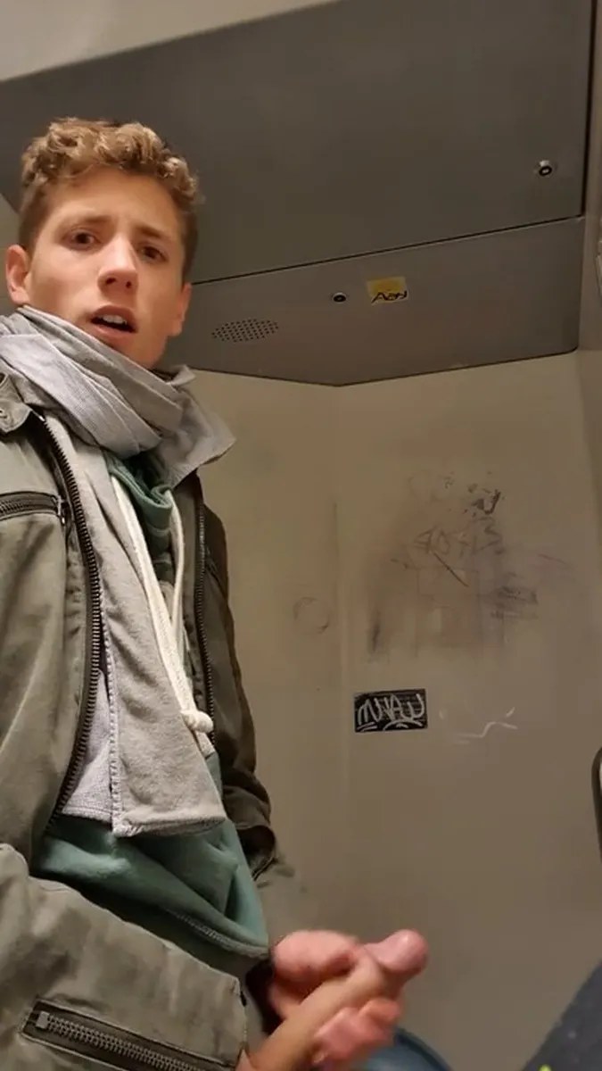 5fcb63c61d74d8ea9f04e Source video