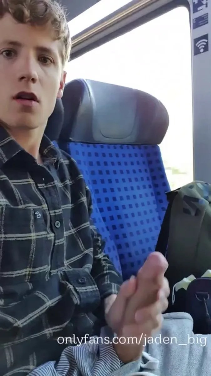 0gn64177jvep5txlirhcg Source video