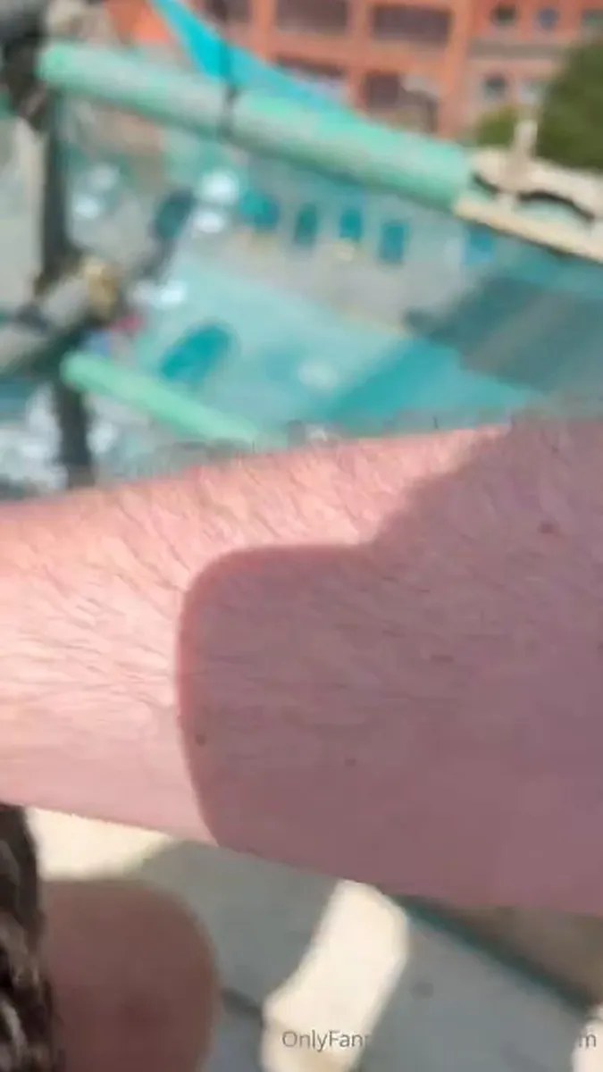 0htc9k2p8l9mzjmxhkmh4 Source video