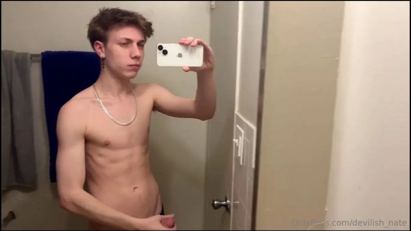 2dcefa33 8b1a 45ee 8001 1a8f2924ad1f video
