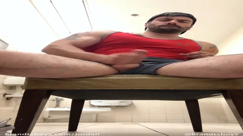 Jerking Off In The Bathroom And Shooting My Load Over The Mirror – JordanxBrandt – Gay For video