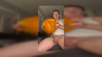 0hv6jjyczog8pp9gu3vge Source video