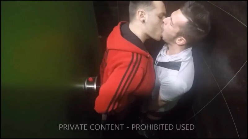 Sexo En El Baño Publico video