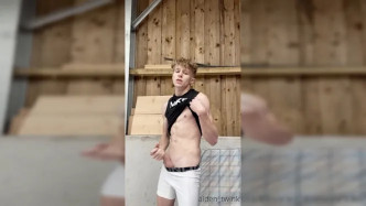 2c754957 Ce10 49fb A05e 34c3a7824a02 video