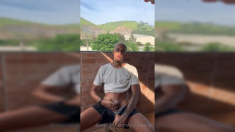 Onlyfans.com   Yuri Oberon OnlyFans Solo (39) video