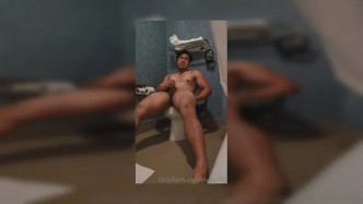 0hf2dmzh2iu5ue54sncsl Source video