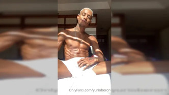 Onlyfans.com   Yuri Oberon OnlyFans Solo (36) video